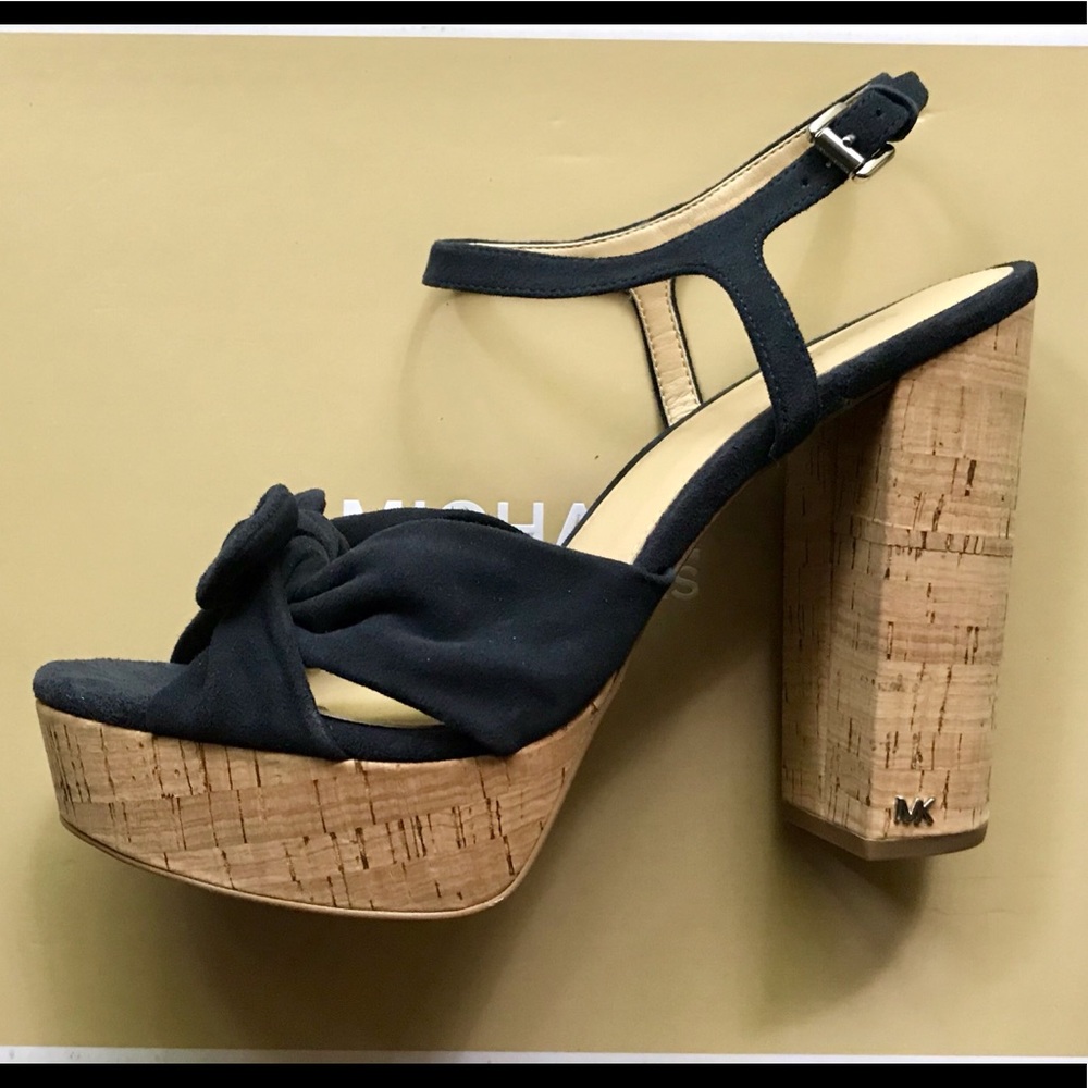 👡 NEW Michael Kors shoes (size 8) 👡 - Picture 2 of 5